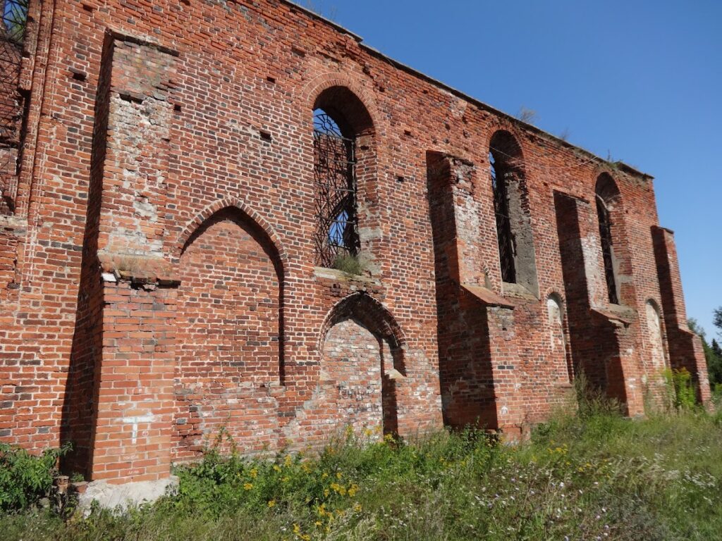 Saint James Church in Znamensk: A Medieval Brick Gothic Parish Church 2 Saint James church in Znamensk