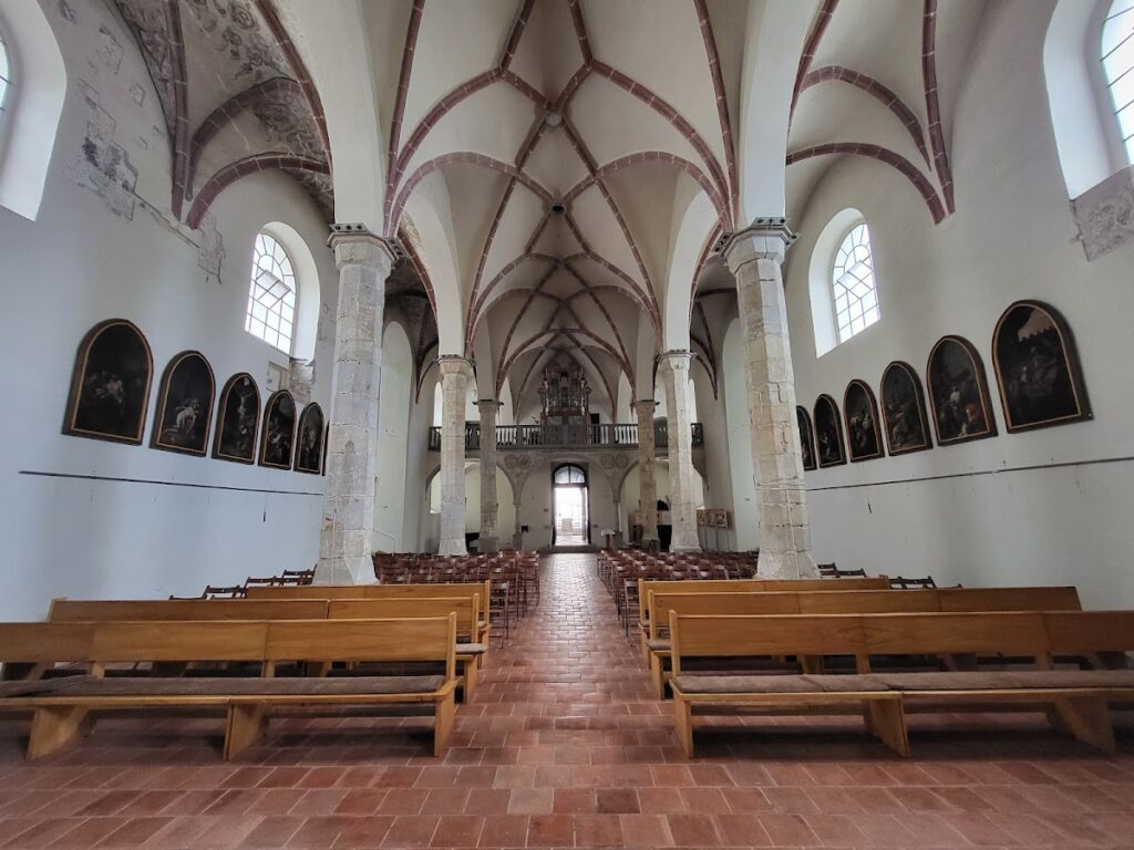 Church of Saint Wenceslaus (Ostrava): A Medieval Catholic Monument 3 Church of Saint Wenceslaus (Ostrava)