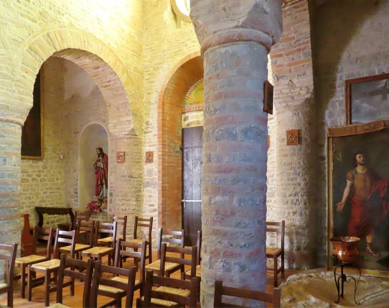 Santi Ippolito e Cassiano: A Romanesque Parish Church in Italy