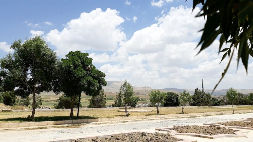 Malek Tomb: An Ilkhanid-Period Funerary Tower in Iran 2 Malek Tomb