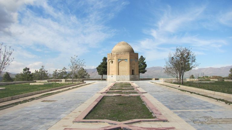 Malek Tomb: An Ilkhanid-Period Funerary Tower in Iran