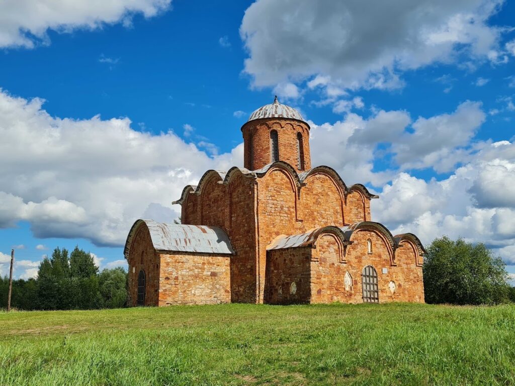 Transfiguration Church in Kovalyovo: A Medieval Monastery Church near Veliky Novgorod 1 Transfiguration Church in Kovalyovo