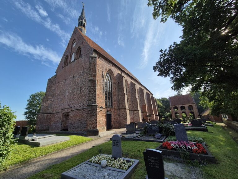 Hinte Church: A Late Gothic Provost Church in Germany