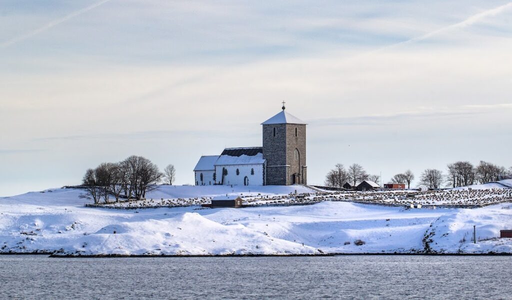 Church of Avaldsnes: A Medieval Royal Chapel in Norway 3 Church of Avaldsnes