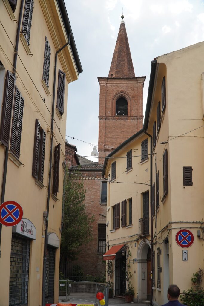 Santo Stefano: A Medieval Church in Ferrara 2 Santo Stefano