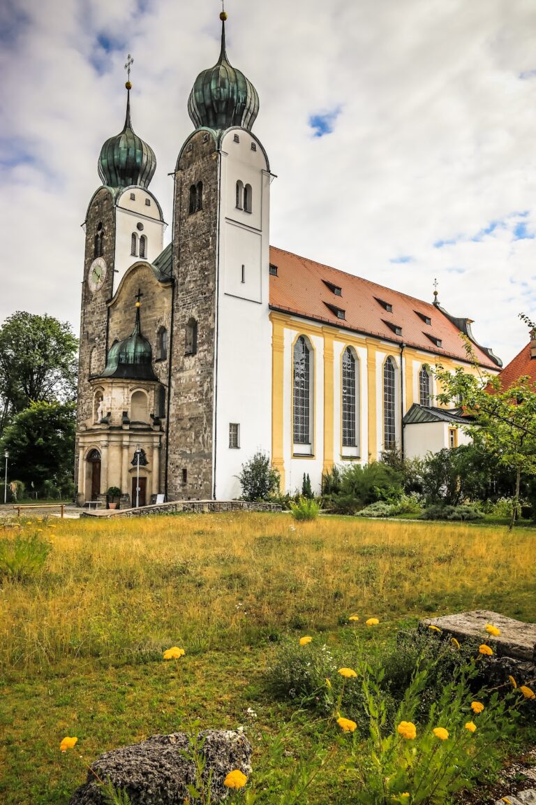 Baumburg Abbey: Former Augustinian Collegiate Monastery in Germany