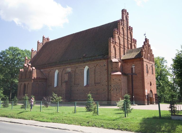 Saint John the Baptist Church in Bartoszyce: A Gothic Parish Church