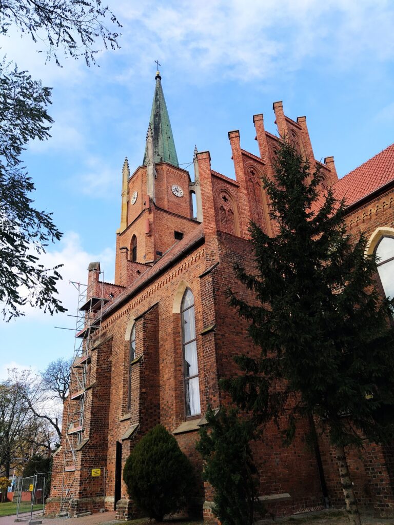 Church of the Assumption in Wrocław Ołtaszyn: A Gothic Roman Catholic Parish Church 2 Church of the Assumption in Wrocław Ołtaszyn