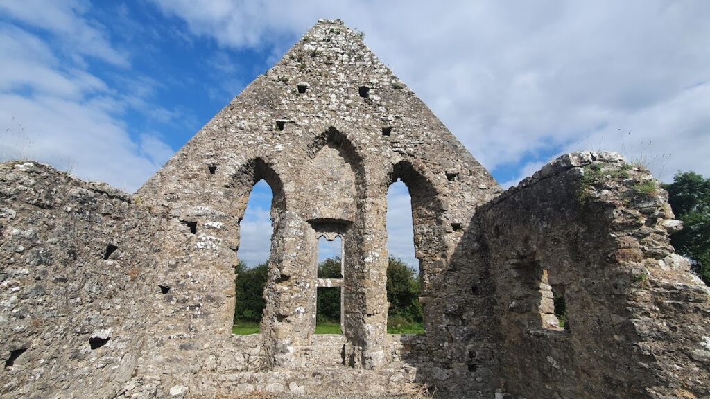 Monasteranenagh Abbey: A Medieval Cistercian Monastery in Ireland 2 Monasteranenagh Abbey