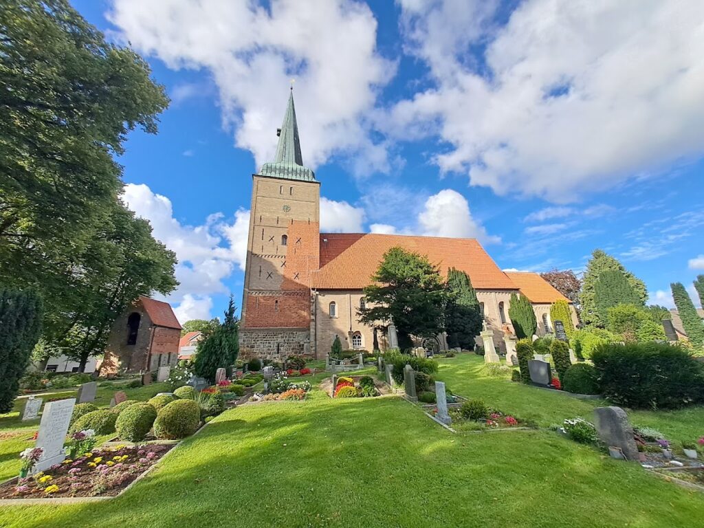 St. Willehadi-Kirche: A Fortified Romanesque Church in Wremen, Germany 1 St. Willehadi-Kirche