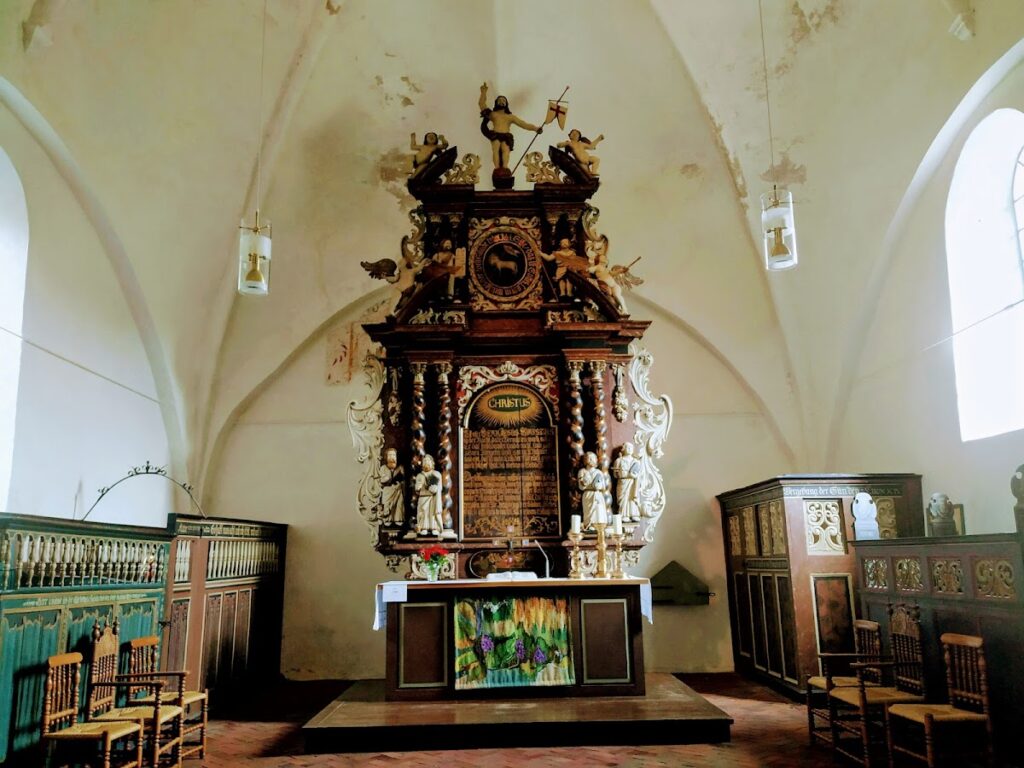 St. Willehadi-Kirche: A Fortified Romanesque Church in Wremen, Germany 2 St. Willehadi-Kirche
