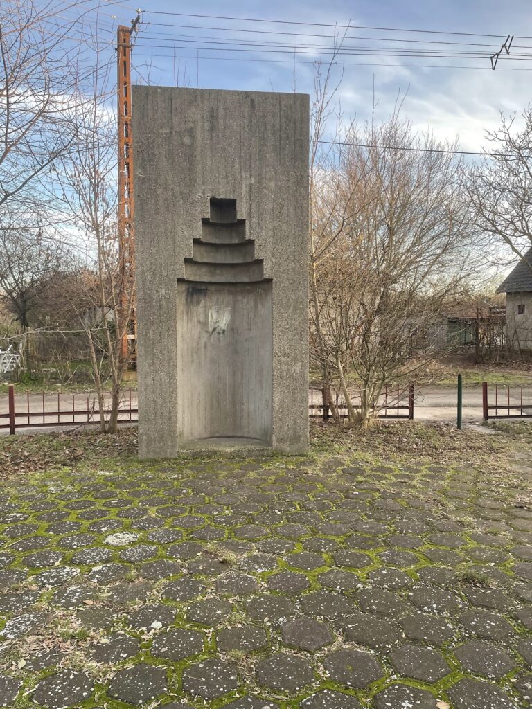 Minaret in Érd: An Ottoman Prayer Tower in Hungary 2 Minaret in Érd
