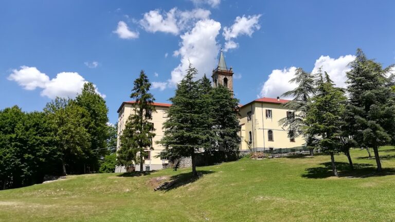 Santuario della Beata Vergine delle Grazie: A Pilgrimage Sanctuary in Berceto, Italy