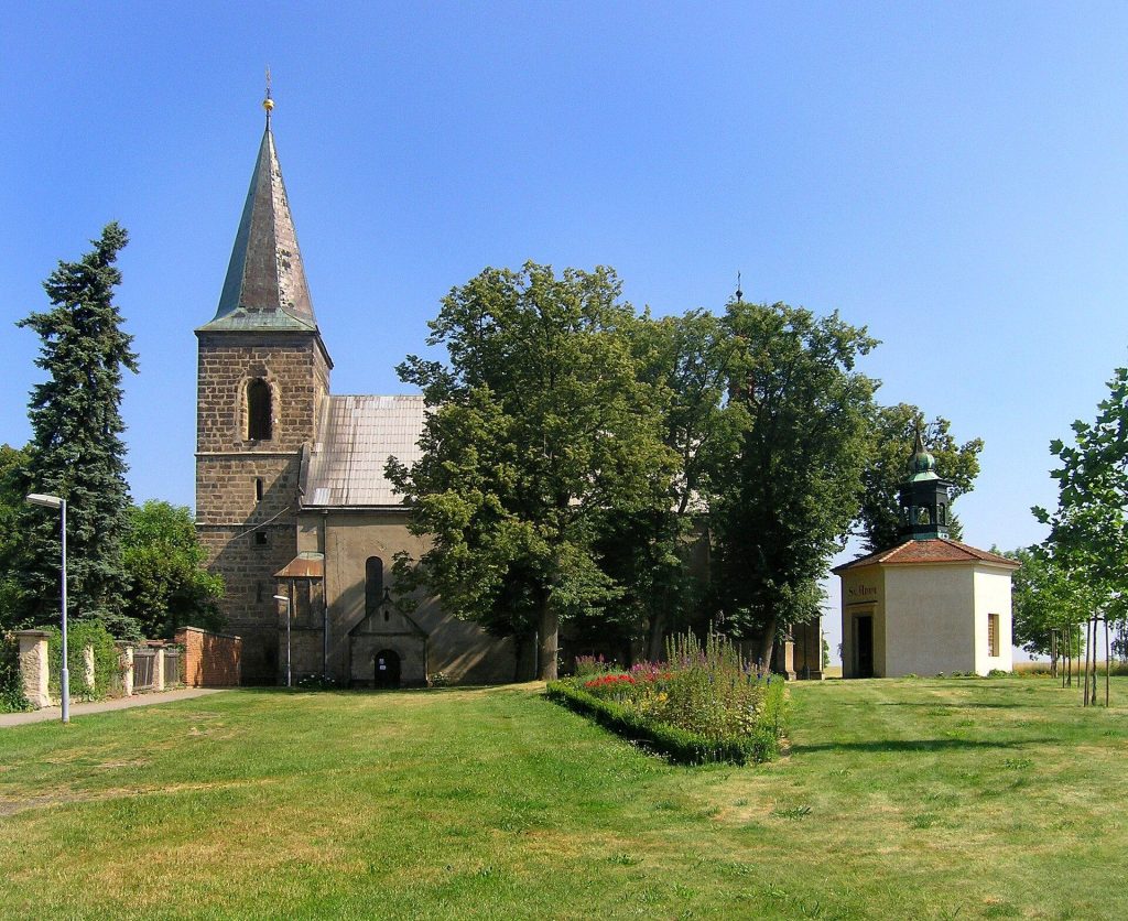 Church of the Assumption of the Virgin Mary in Charvatce: A Romanesque and Gothic Parish Church 1 Church of the Assumption of the Virgin Mary (Charvatce)