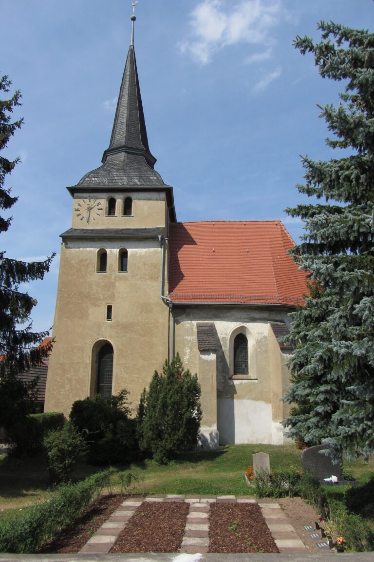 St. Margarethen (Tinz): A Medieval Evangelical Lutheran Church in Gera
