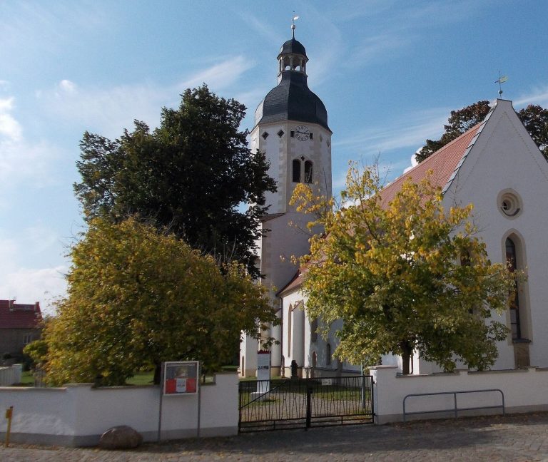 Saint Nicholas Uebigau: A Historic Protestant Parish Church in Germany
