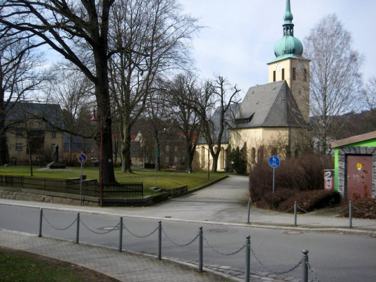 Peter-und-Paul-Kirche: A Historic Evangelical-Lutheran Church in Sebnitz, Germany
