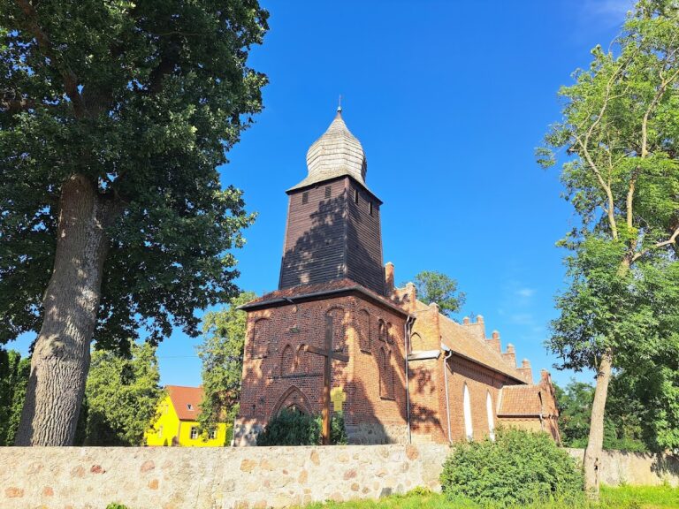 Our Lady of Częstochowa Church in Łukta: A Teutonic Order Parish Church