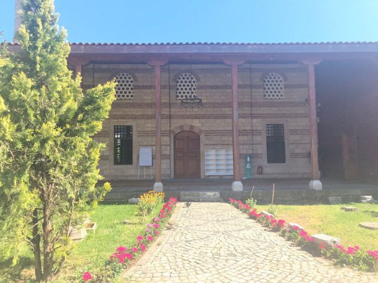 Ese Kapi Mosque: An Ottoman Mosque in Istanbul