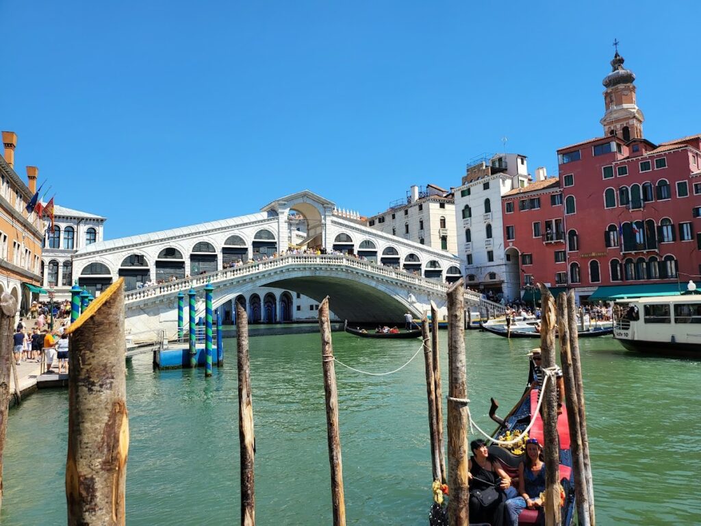 San Bartolomeo: A Historic Roman Catholic Church in Venice 2 San Bartolomeo