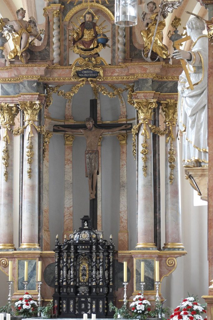 Holy Cross: A Late Gothic Pilgrimage Church in Munich 3 Holy Cross