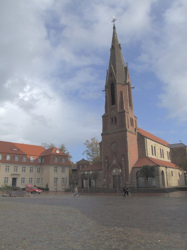 St. Marien: A Catholic Parish and Former Franciscan Monastery Church in Quakenbrück 1 St. Marien