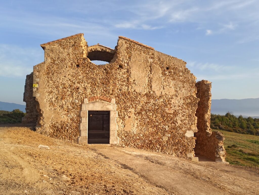 Monastery of Santa María del Roure: An Augustinian Sanctuary in Catalonia 1 Monastery of Santa María del Roure