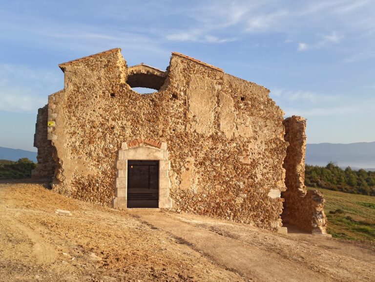 Monastery of Santa María del Roure: An Augustinian Sanctuary in Catalonia