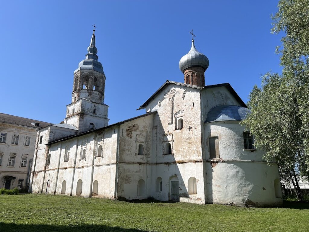 Derevianitsky Monastery: A Former Orthodox Monastery in Veliky Novgorod 2 Derevianitsky Monastery