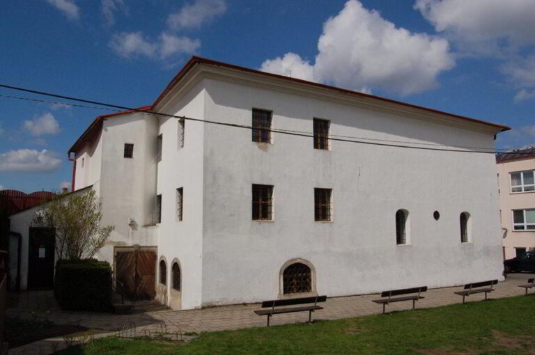 Shah Synagogue in Holešov: A Renaissance Synagogue and Jewish Museum
