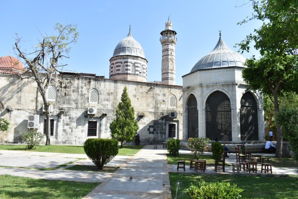 Adana Mosque: A Sixteenth-Century Ramazanoğlu Mosque in Türkiye 2 Adana Mosque