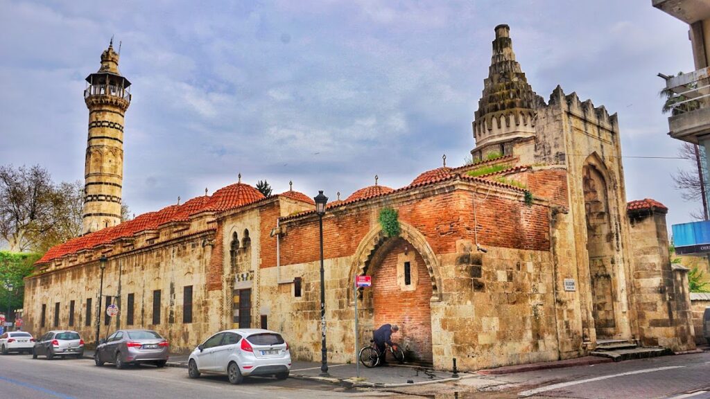 Adana Mosque: A Sixteenth-Century Ramazanoğlu Mosque in Türkiye 3 Adana Mosque