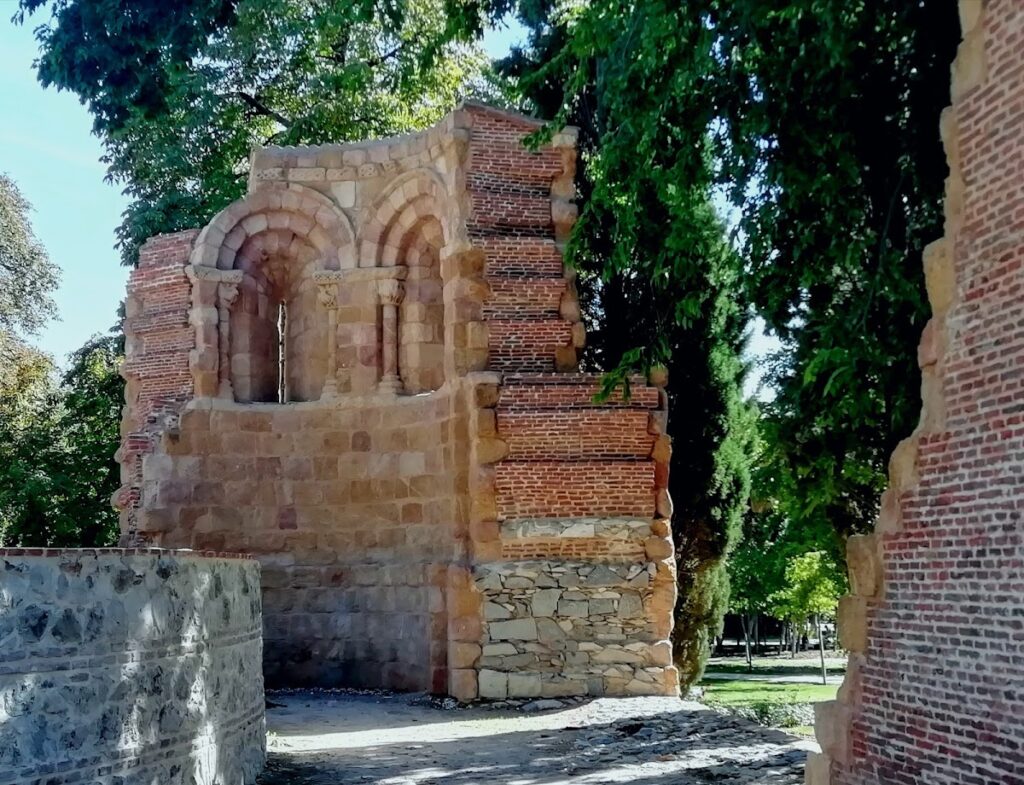 Ermita de San Pelayo y San Isidoro: Relocated Romanesque Church Remains in Madrid 3 Ermita de San Pelayo y San Isidoro