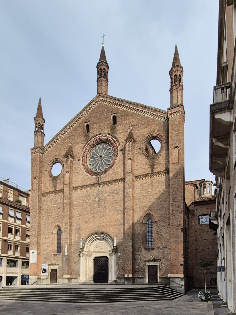 San Francesco Church: A Lombard Gothic Franciscan Basilica in Piacenza