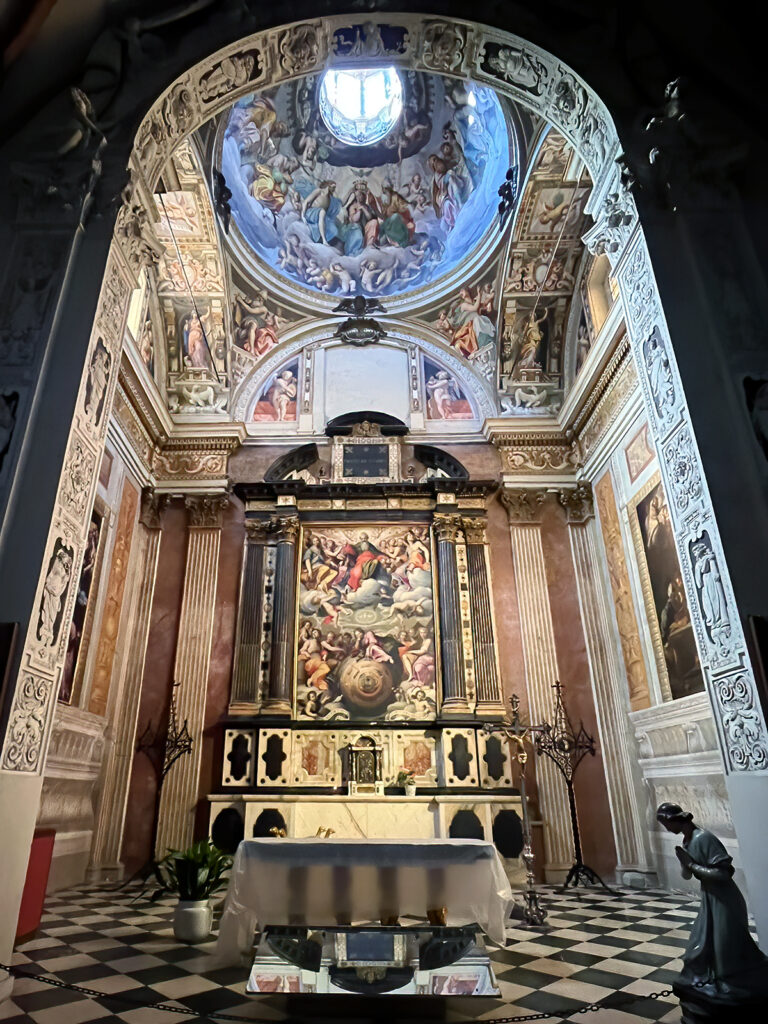 San Francesco Church: A Lombard Gothic Franciscan Basilica in Piacenza 3 San Francesco Church