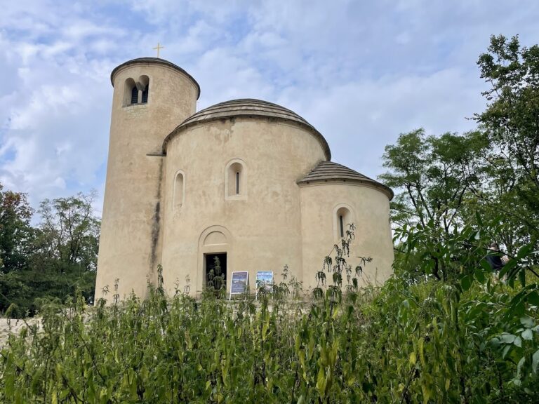 Rotunda svatého Jiří: A Romanesque Church on Mount Říp