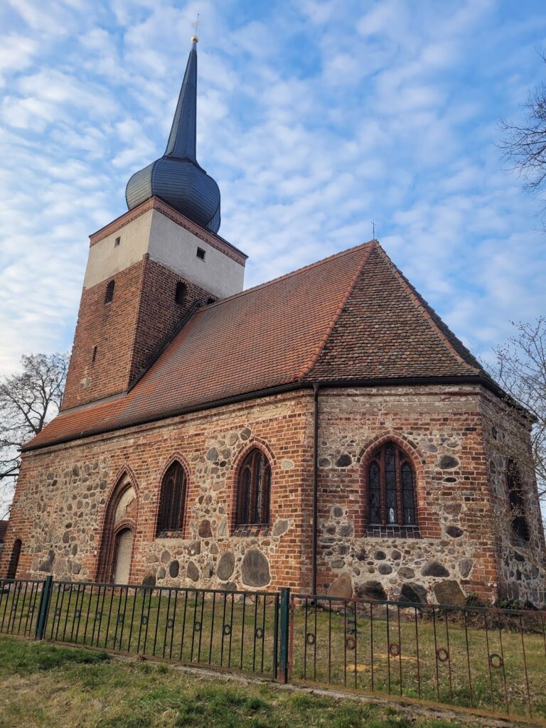 Village church Radewege: A Gothic Hall Church in Germany