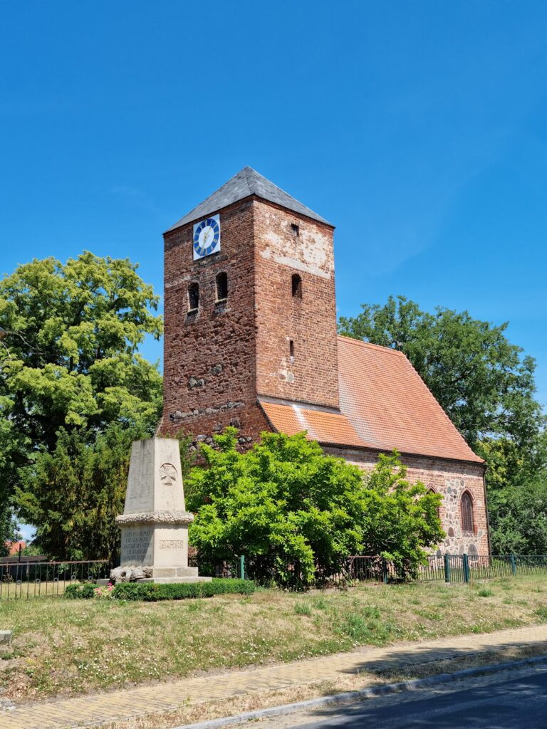 Village church Radewege