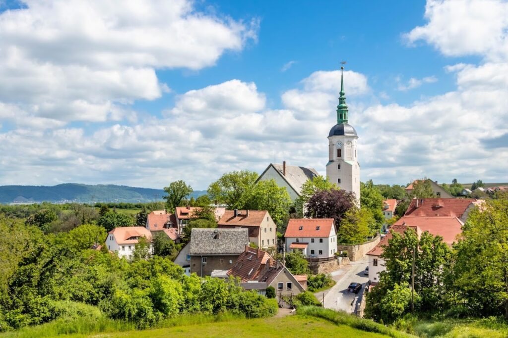 St. Mary's Church: A Late-Gothic Hall Church in Dohna, Germany 2 St. Mary's Church