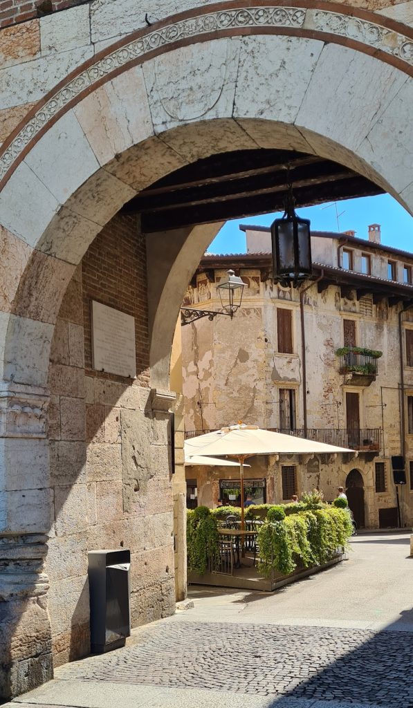 Ponte Pietra: Verona’s Roman-Period Bridge over the Adige 3 Ponte Pietra