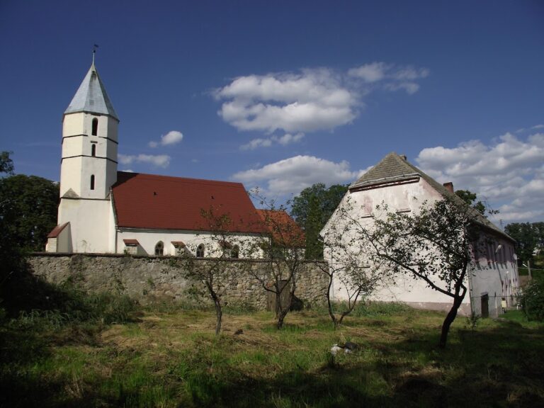 Saint Michael Archangel Church: A Roman Catholic Parish Church in Raciborowice Górne, Poland