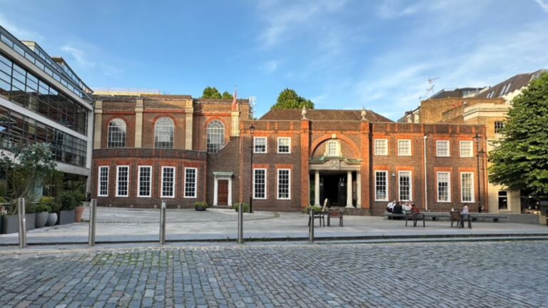 Clerkenwell Priory: Hospitaller Headquarters and Royal Residence in London