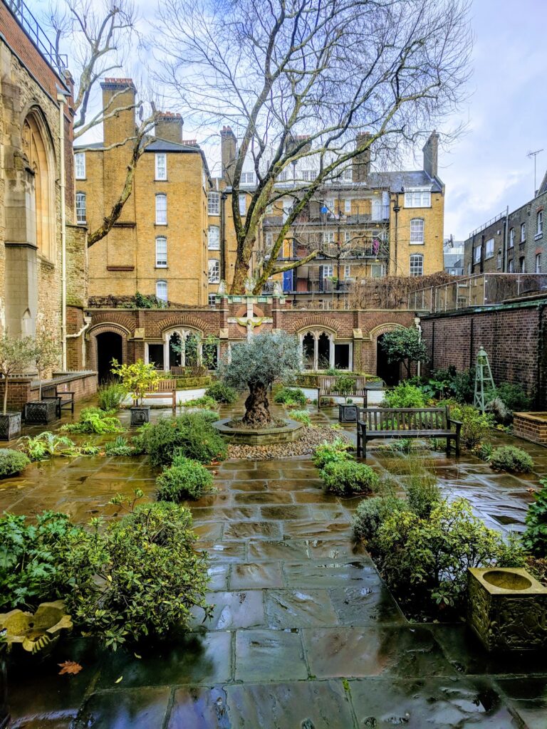 Clerkenwell Priory: Hospitaller Headquarters and Royal Residence in London 2 Clerkenwell Priory