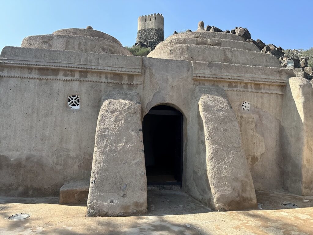 Al Badiyah Mosque: A Historic Fifteenth-Century Mosque in the United Arab Emirates 1 Al Badiyah Mosque
