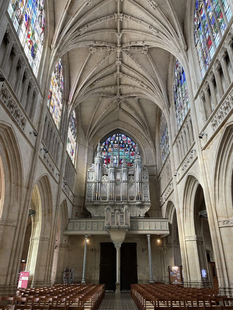 Basilica of Notre-Dame d'Alençon: A Gothic Parish Church and Pilgrimage Basilica 2 Basilica of Notre-Dame d'Alençon