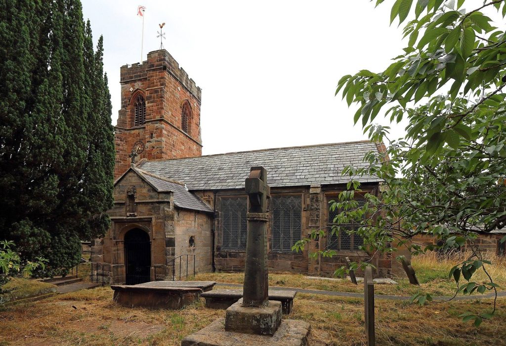 Holy Cross Church, Woodchurch: An Anglican Parish Church in Birkenhead 2 Holy Cross Church, Woodchurch