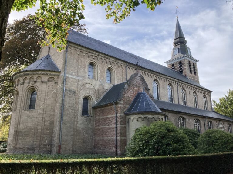 Postel Abbey: A Premonstratensian Religious Community in Belgium