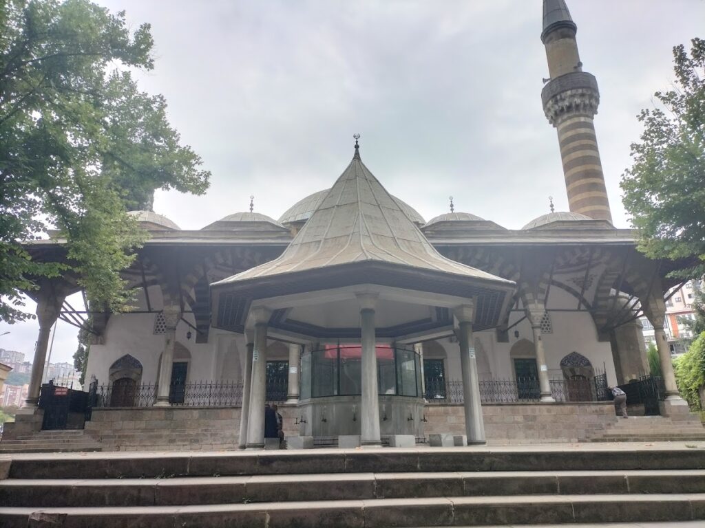 Gülbahar Hatun Mosque: An Early Ottoman Mosque in Trabzon 2 Gülbahar Hatun Mosque