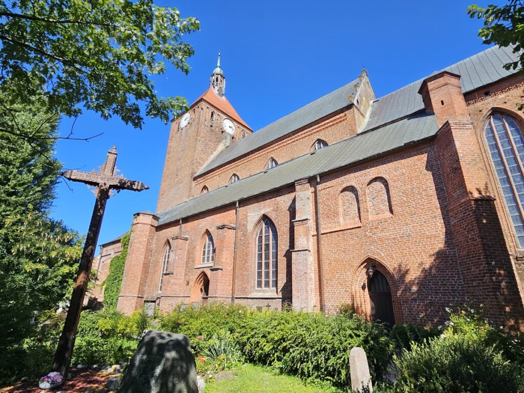 Our Lady of Częstochowa Church in Darłowo: A Gothic Parish Church in Poland 2 Our Lady of Częstochowa church in Darłowo