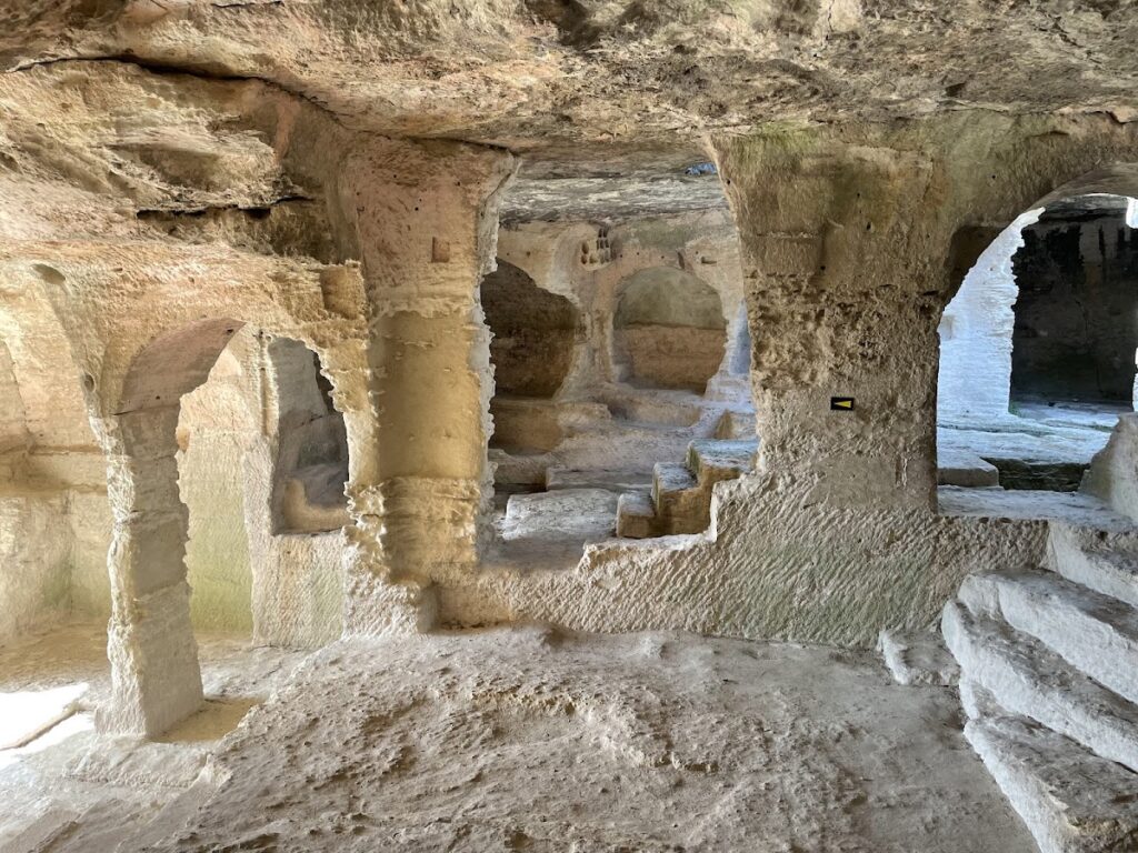 Abbey of Saint-Roman: A Troglodytic Monastery at Beaucaire 2 Abbey of Saint-Roman